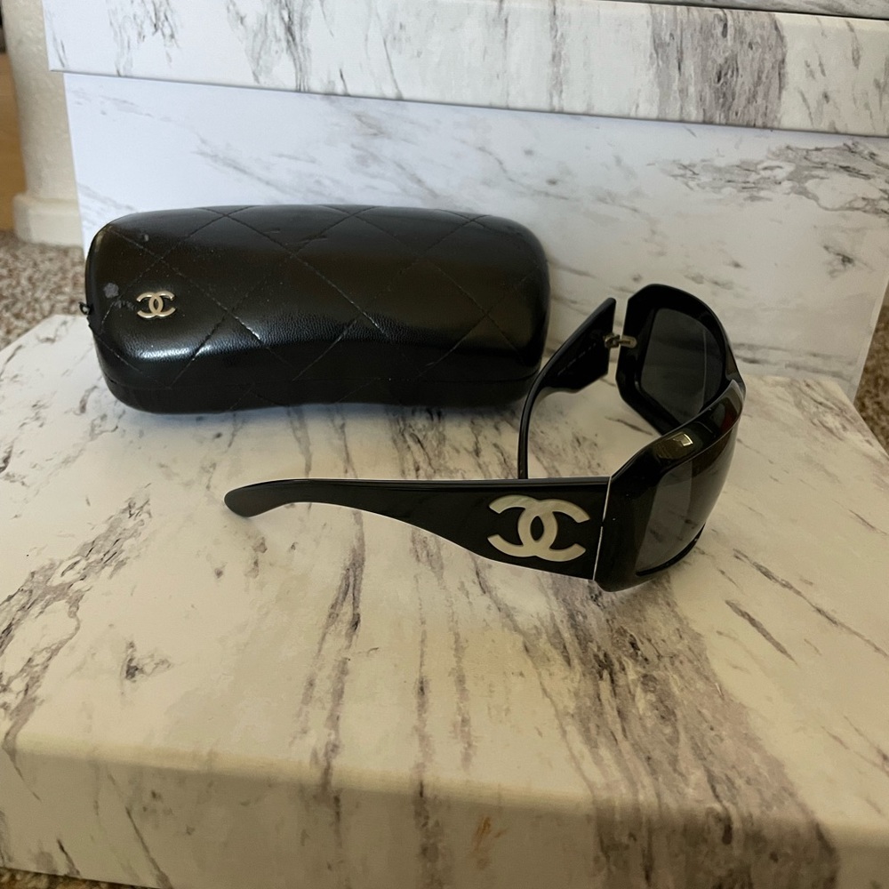 Black pearl Chanel wrap sunglasses